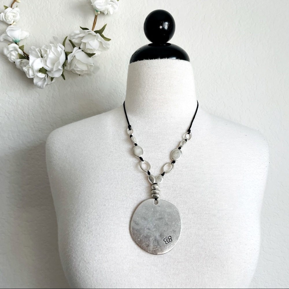 Bella Uno Large Circular Plate Jewelry